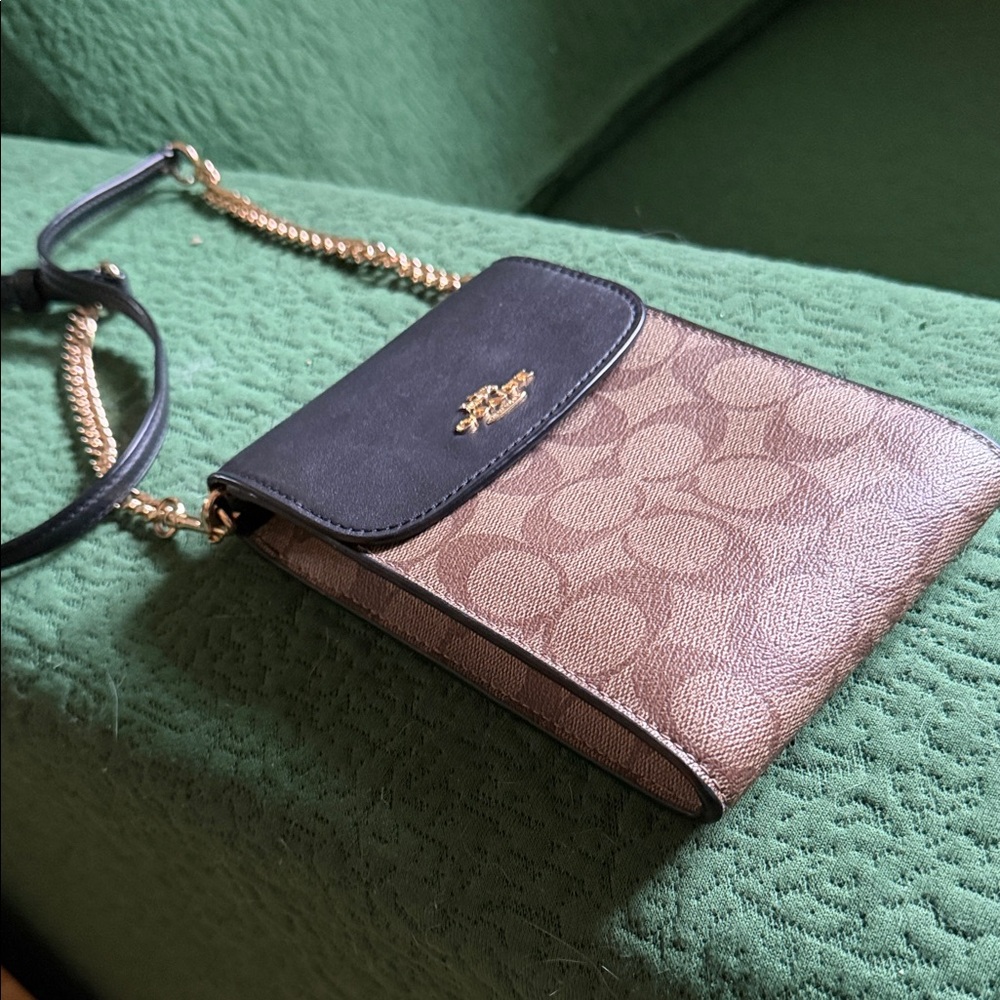 Coach Signature Canvas small Crossbody Bag in Brown/Black
